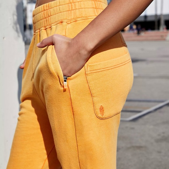 Free People Movement June Bug Jogger in Orange Boho Gym Yoga Workout Fitness - Picture 3 of 12
